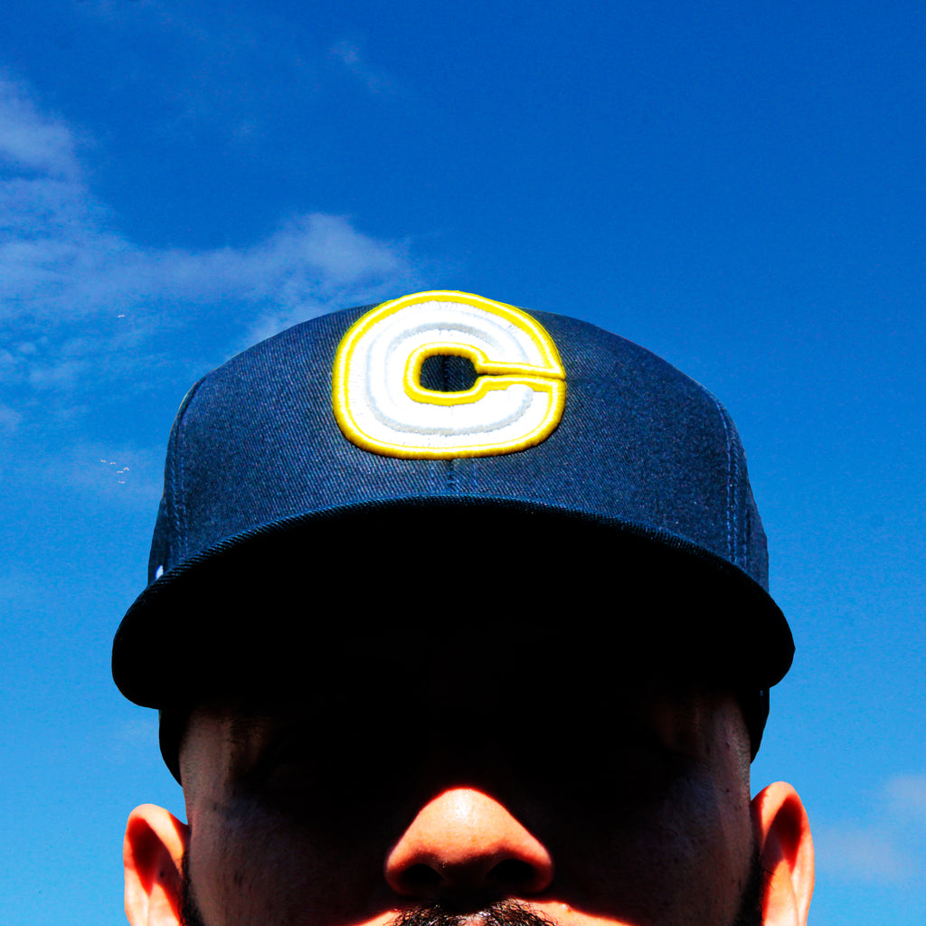 NAVY SNAPBACK